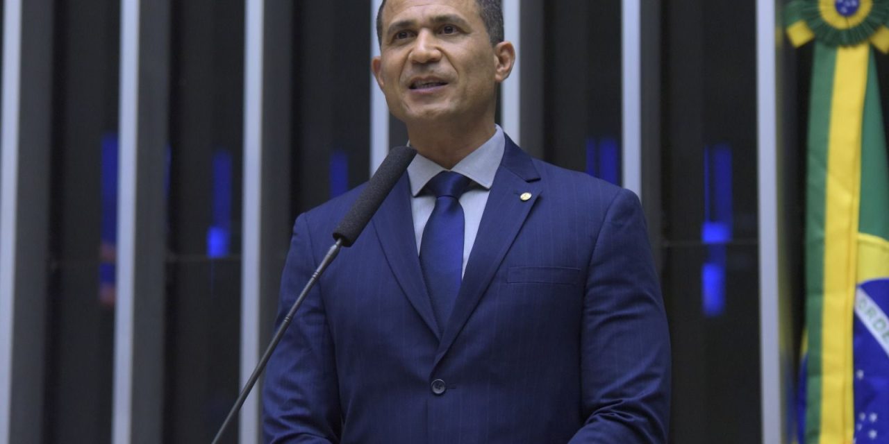 BALANÇO LEGISLATIVO: Com 100% de presença na Câmara, deputado federal Coronel Assis foi autor de 141 propostas em 2024