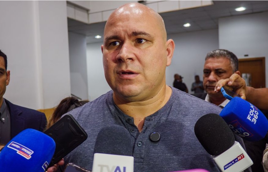 Mensagem Direta “Sou centralizador; quem não gosta, que peça para sair”, afirma gestor.