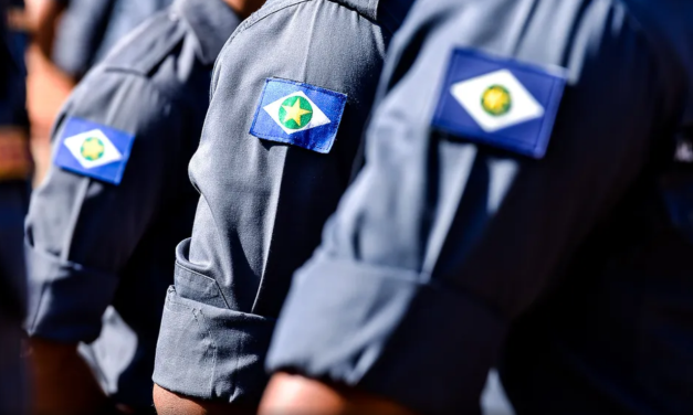 Quatro PMs são presos após exigirem R$ 2 mil para não multar caminhão irregular em MT