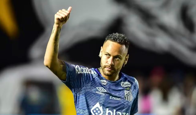 Novo Problema Físico – Neymar sofre lesão; saiba detalhes e previsão de recuperação.