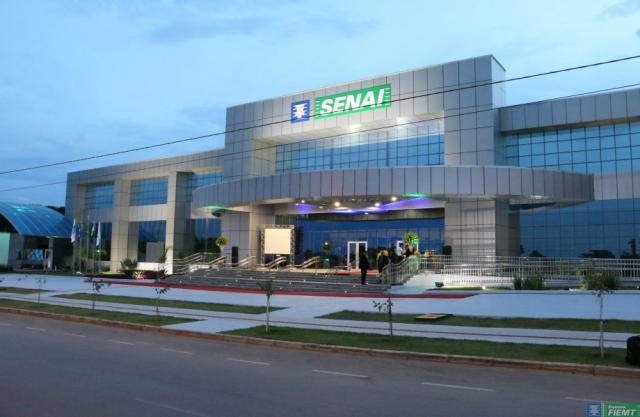 Feira oferece mais de 900 vagas de emprego e estágio em MT; saiba como participar