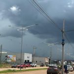 Vídeos Revelam a Chuvas com Granizo e Vento na Região Norte do estado