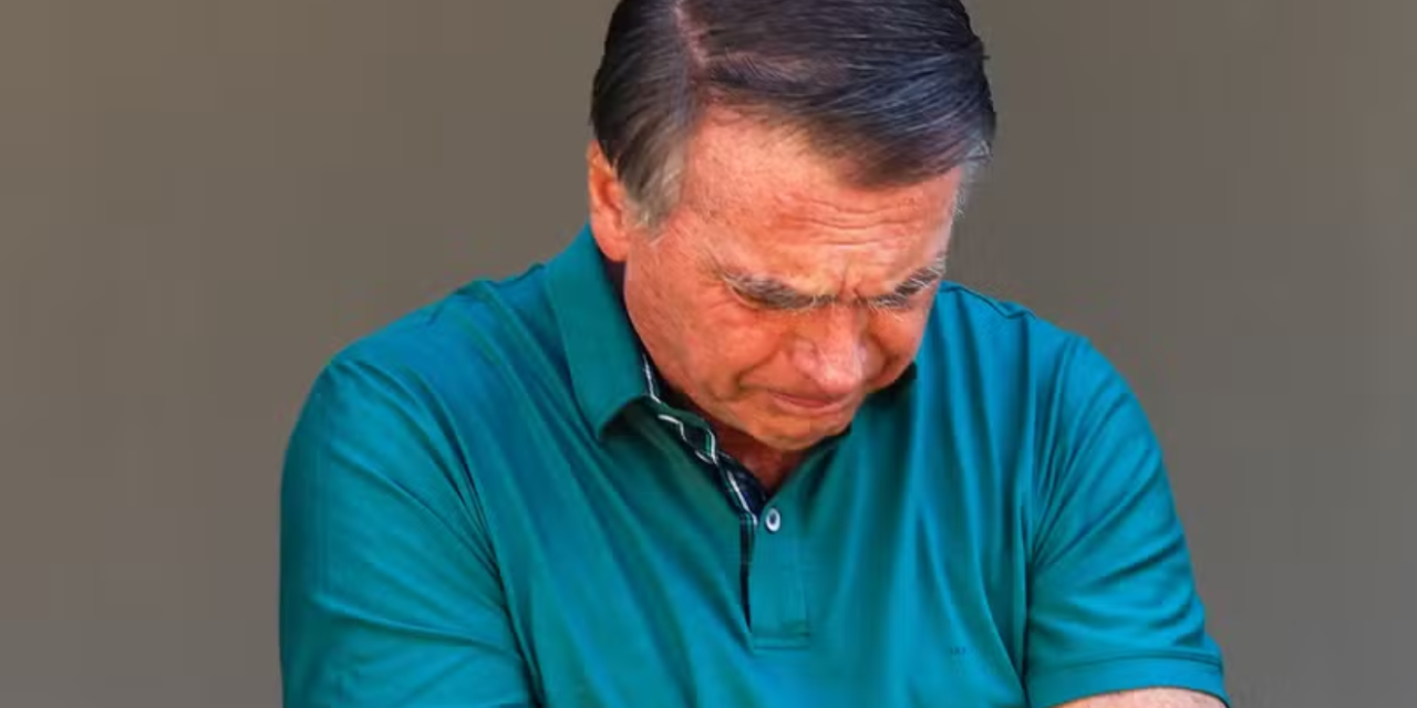 Bolsonaro pede autorização para receber visita de relator de projeto da Anistia e ter encontros semanais com Valdemar