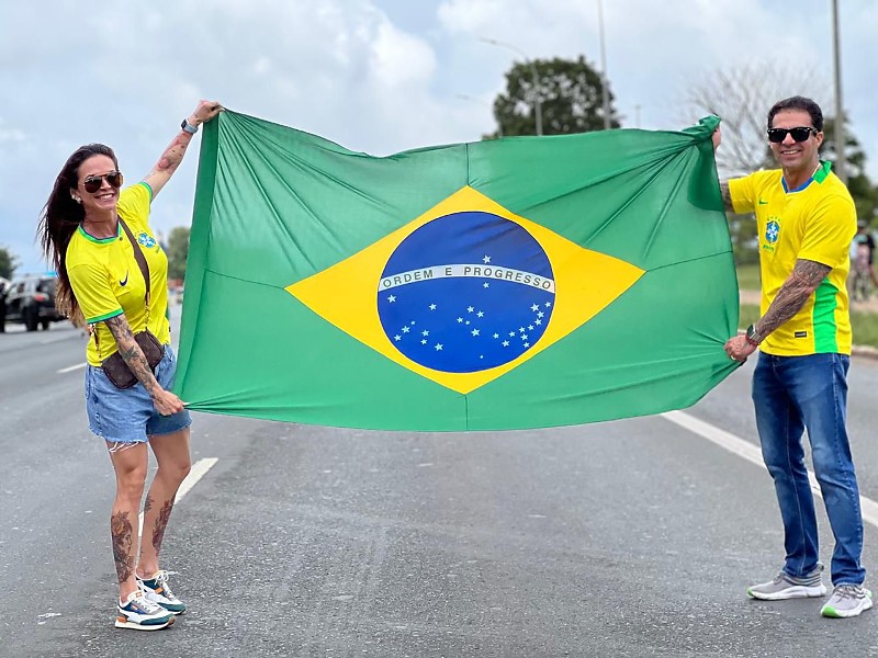 Médico de MT e família estão entre os atingidos por raio em manifestação em Brasília: “Senti uma explosão no braço”