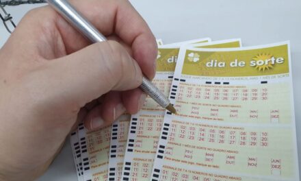 Apostador joga R$ 2,5 na loteria e ganha R$ 1,1 milhão; veja