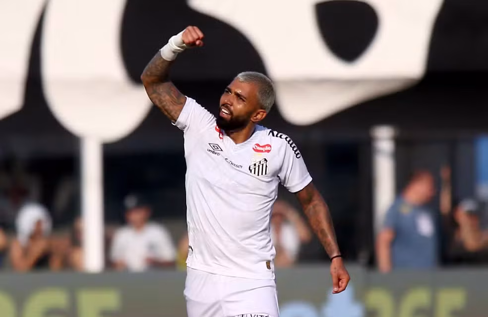Gabigol reestreia com Gol.