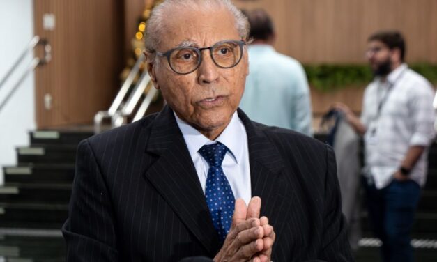 Assessor de Júlio é demitido da AL após ser alvo de operação