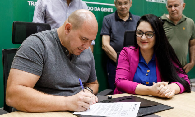 Vereadora Samantha confirma pré-candidatura à deputada estadual