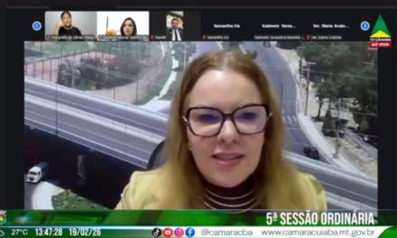 Baixinha discute com presidente por causa de intervalo para o almoço