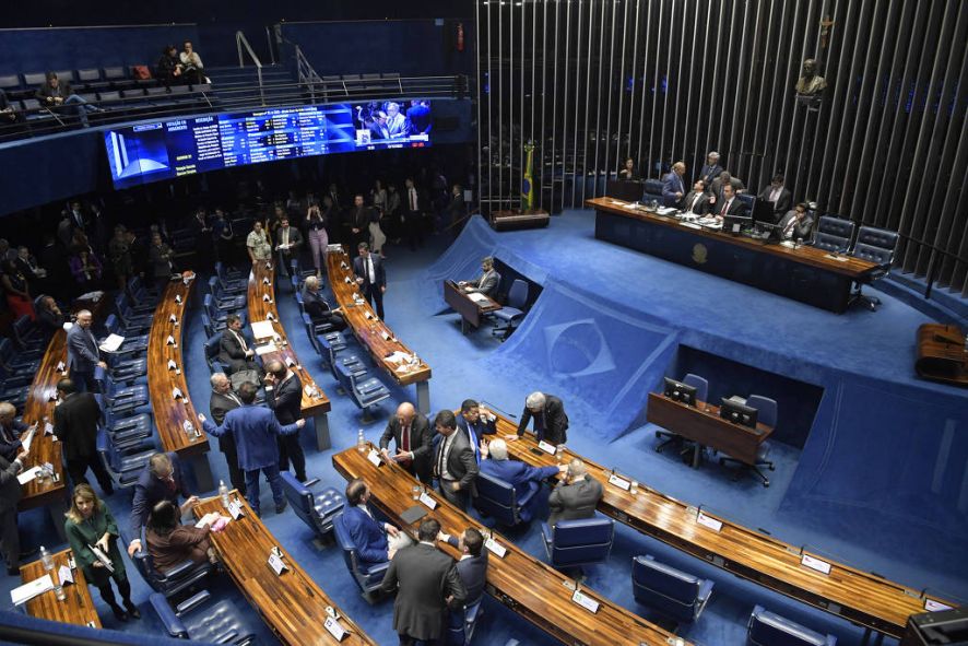 Senado aprova “vulnerabilidade absoluta” para menor de 14 anos