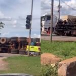 Caminhão transportando sucata tomba na Rodovia dos Imigrantes