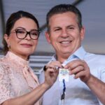 Na UTI, Virginia recebe buquê de flores de Mauro