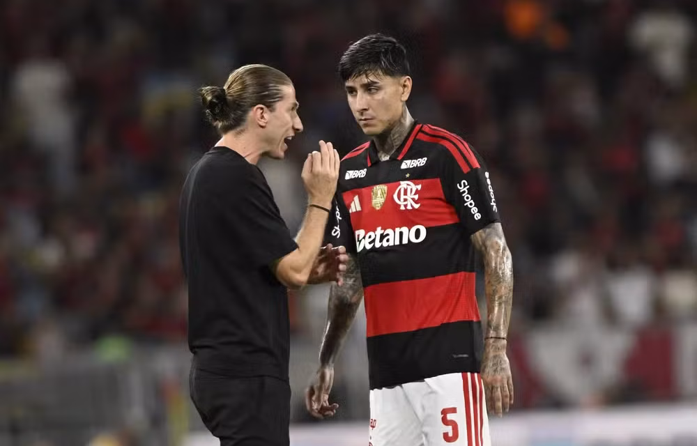 Flamengo respalda trabalho de Filipe Luís em meio a maus resultados e ainda mira atacante.