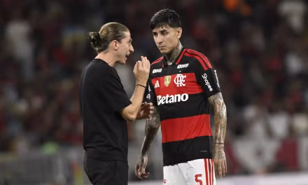 Flamengo respalda trabalho de Filipe Luís em meio a maus resultados e ainda mira atacante.