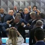 Sessão termina em pancadaria após aprovação de quebra de sigilo de Lulinha.