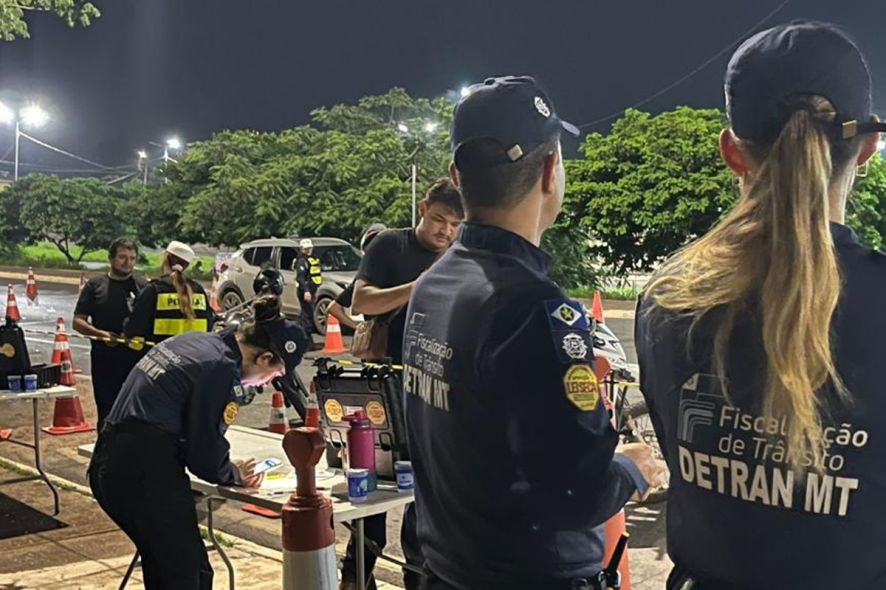 Operação prende nove motoristas e remove 33 veículos em VG