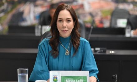 Maysa Leão parte pra cima do executivo.