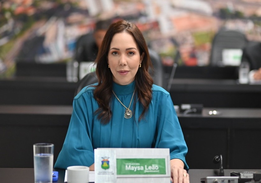 Maysa Leão parte pra cima do executivo.