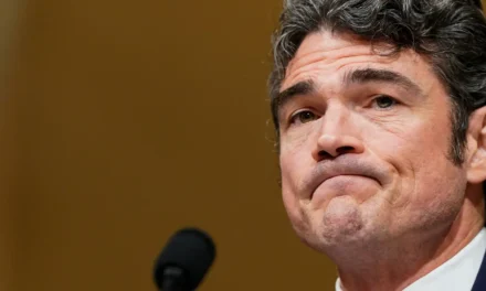 Chefe do antiterrorismo dos EUA renuncia: “Irã não é ameaça iminente”