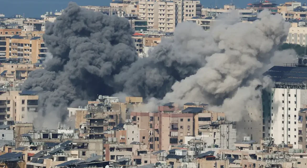 Programa Brasil no Mundo debate guerra do Irã neste domingo