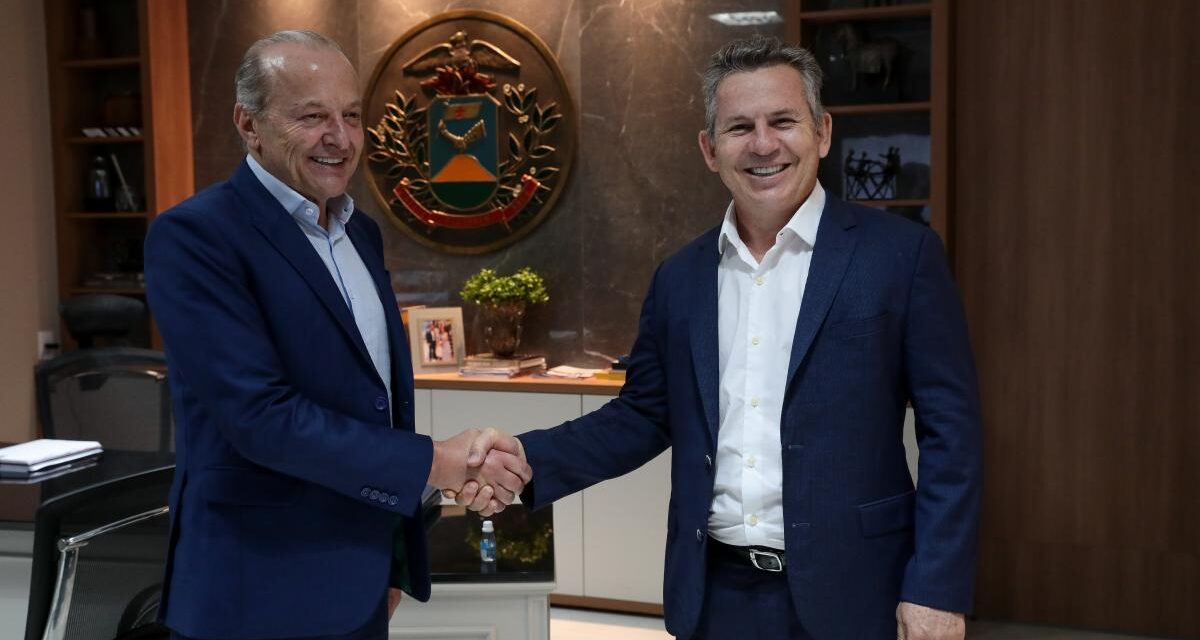 Mauro anuncia saída do governo para disputar Senado; Pivetta assume