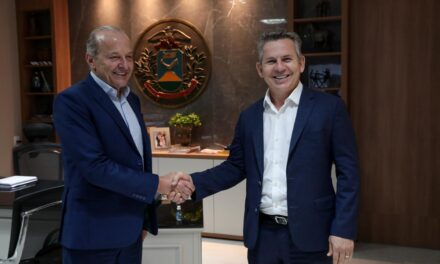 Mauro anuncia saída do governo para disputar Senado; Pivetta assume