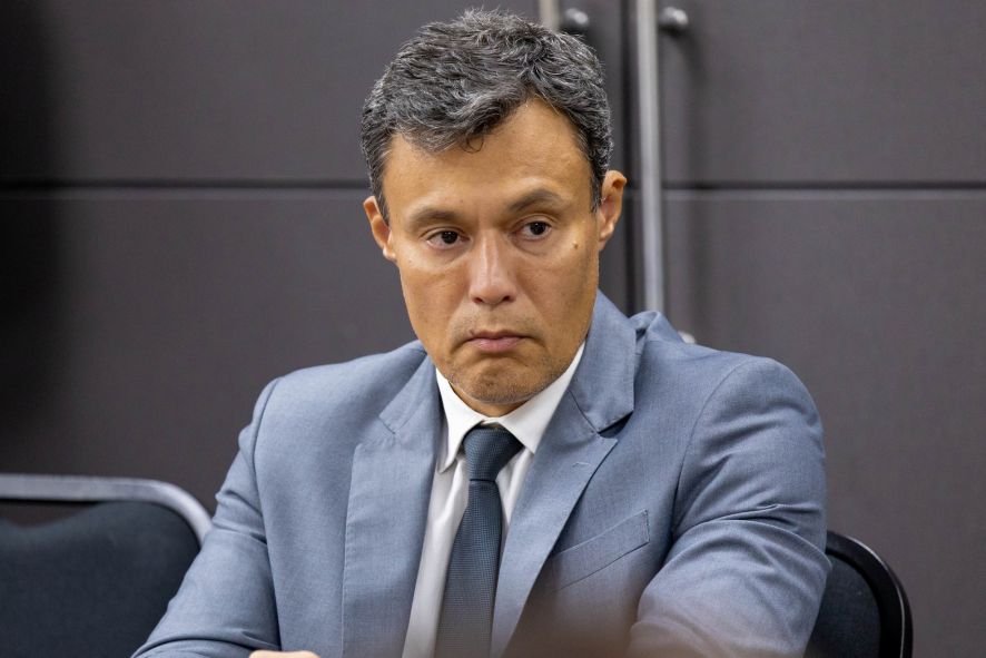 Juiz vê “legítima defesa” e absolve ex-mister por ataque a PM