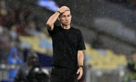 Flamengo demite Filipe Luís