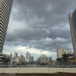 Sexta-feira será de chuva forte, trovoadas e ventos intensos em Cuiabá