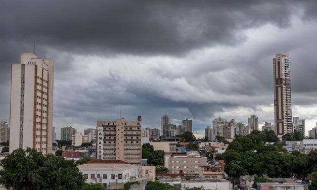 Cuiabá permanece em alerta laranja para chuvas intensas e ventos fortes