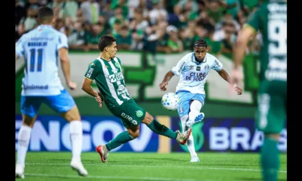 Chapecoense e Grêmio empatam em 1 a 1 pelo Brasileiro