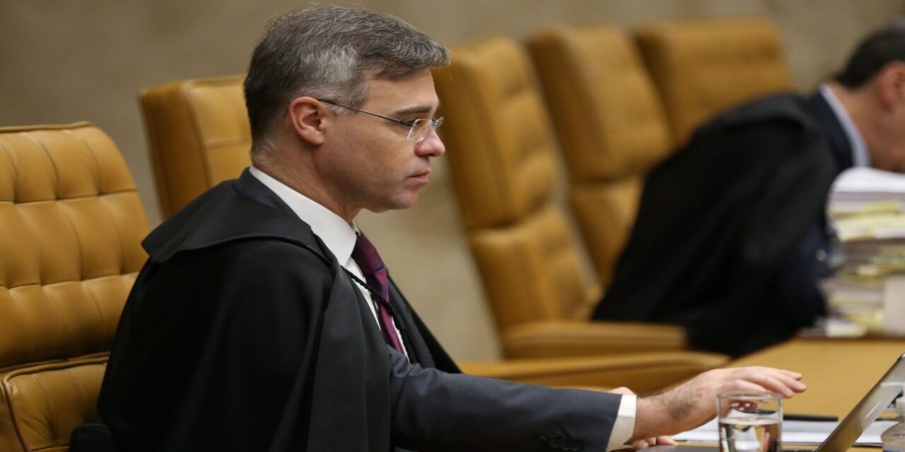 Mendonça proíbe CPMI do INSS de acessar dados de Vorcaro em sala-cofre