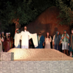 Auto da Paixão de Cristo tem apresentações diárias até sábado; entrada gratuita