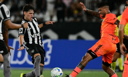 Botafogo cai para o Barcelona e fica fora da Libertadores