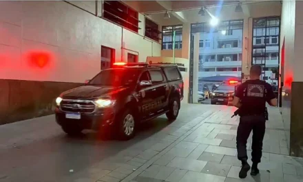 PF prende policiais civis do Rio que extorquiam integrantes do CV