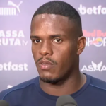 Jogador Gustavo Marques é suspenso após fala machista contra árbitra Daiane Muniz