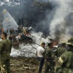 Chega a 66 número de mortos em queda de avião militar na Colômbia