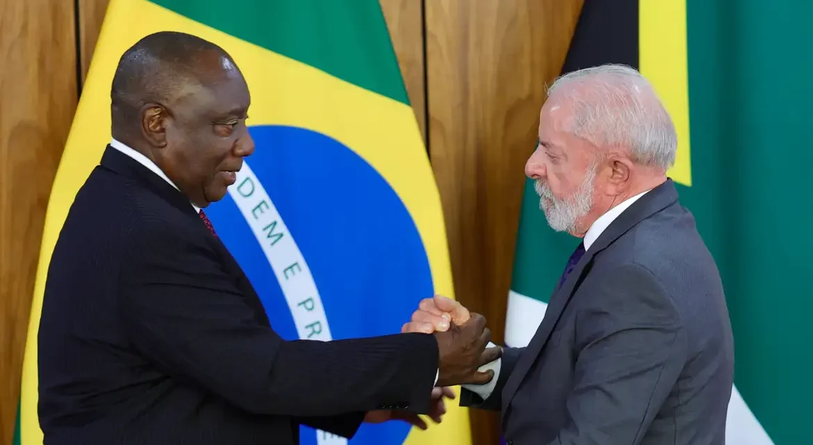 Lula: Brasil e África do Sul devem focar em autonomia para autodefesa