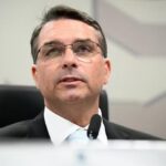 Moraes manda investigar Flávio Bolsonaro por calúnia contra Lula