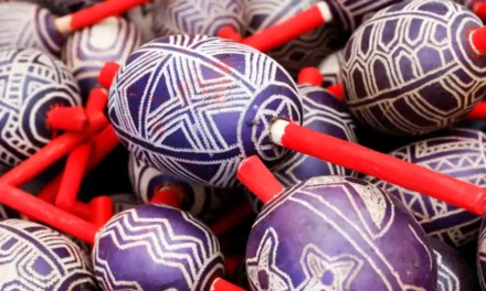 Artesãos indígenas em Brasília veem suas criações como ato de resistência