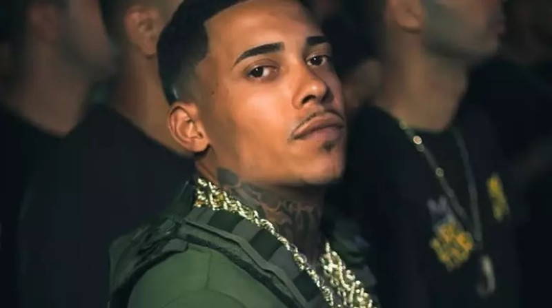 MC Poze fica em silêncio na PF e prisão é mantida após audiência de custódia