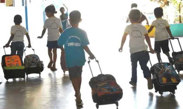 Uma em cada 10 crianças de 4 e 5 anos não vai à creche em 876 cidades