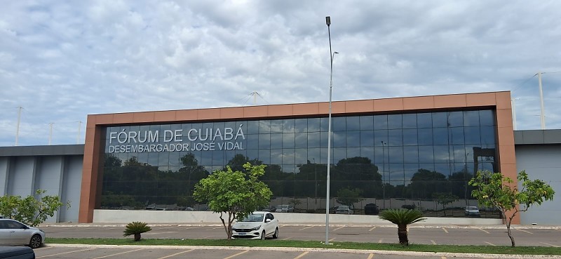 Justiça nega gratuidade a ex-prefeito de Cuiabá em ação de R$ 206 milhões contra o Estado