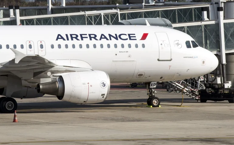 Justiça francesa condena Airbus e Air France por acidente de 2009