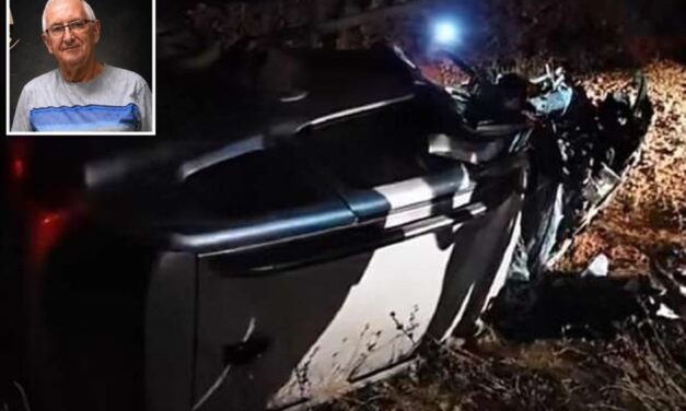 Ex-secretário morre ao bater carro em caminhão; esposa fica ferida