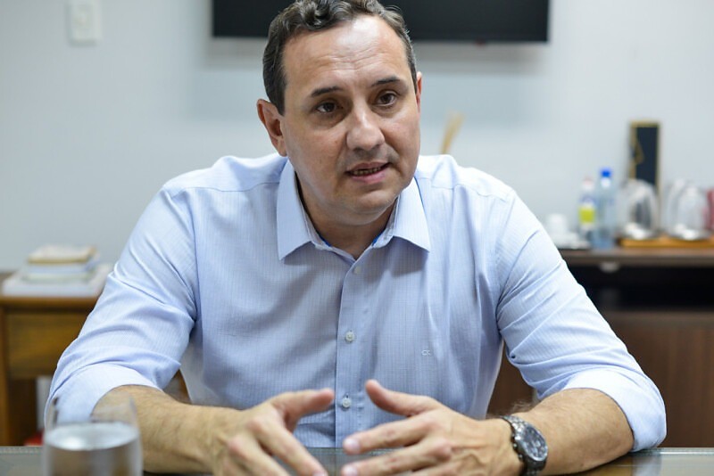 Presidente da CDL cobra que Governo Lula “pague a conta” do fim da escala 6×1