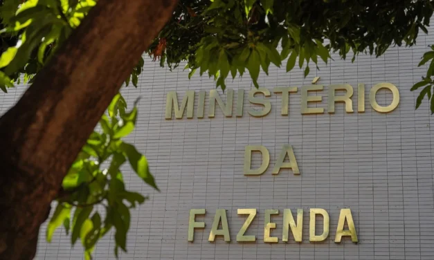 Fazenda eleva para 4,5% estimativa de inflação com guerra e petróleo