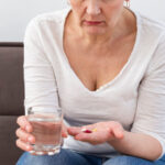 Anvisa aprova medicamento não hormonal contra sintomas da menopausa