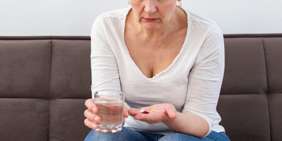 Anvisa aprova medicamento não hormonal contra sintomas da menopausa