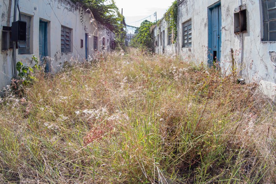 Disputa entre herdeiros deixa condomínio em ruínas em Cuiabá